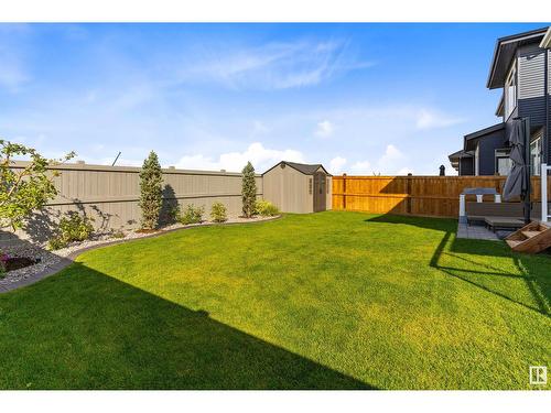 6842 Knox Lo Sw, Edmonton, AB - Outdoor With Backyard