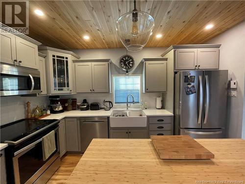 10 Peters Street, Saint John, NB - Indoor Photo Showing Kitchen With Double Sink