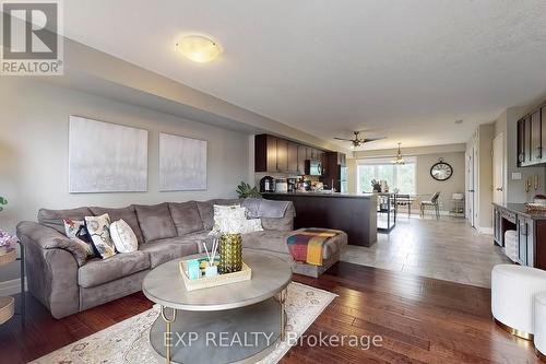 3 - 275 Old Huron Road, Kitchener, ON - Indoor Photo Showing Living Room