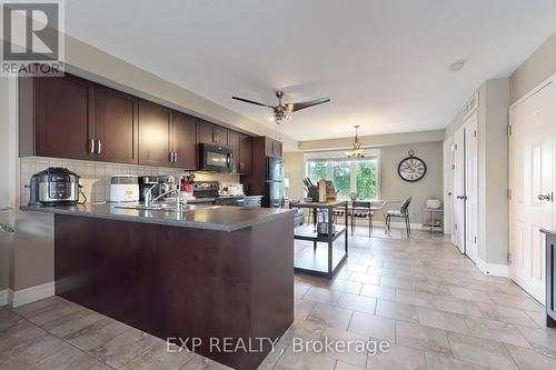 3 - 275 Old Huron Road, Kitchener, ON - Indoor Photo Showing Kitchen