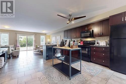 3 - 275 Old Huron Road, Kitchener, ON - Indoor Photo Showing Kitchen