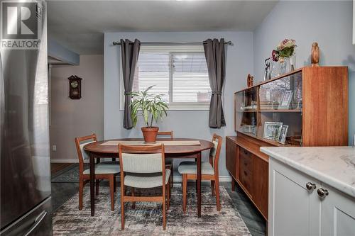 860 Beatrice Crescent, Greater Sudbury, ON - Indoor Photo Showing Dining Room