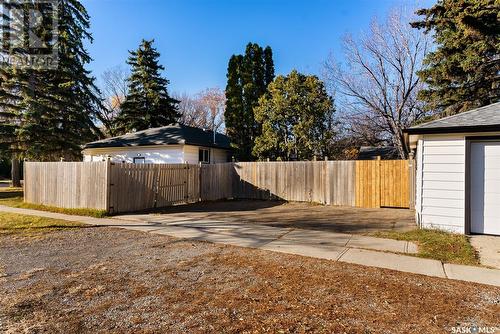 4202 England Road, Regina, SK - Outdoor