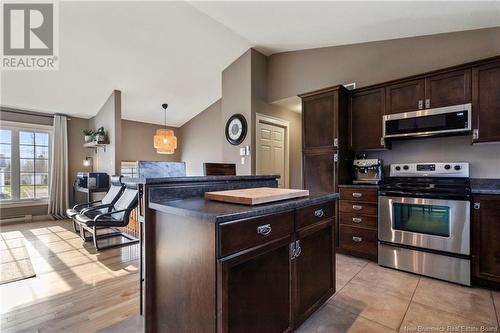 333 Maplehurst Drive, Moncton, NB - Indoor Photo Showing Kitchen