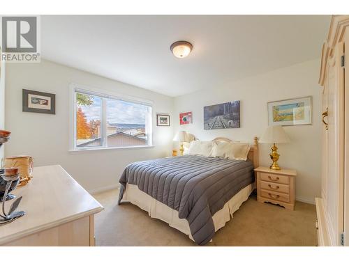 521 Miller Street, Summerland, BC - Indoor Photo Showing Bedroom