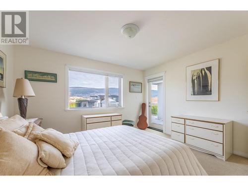 521 Miller Street, Summerland, BC - Indoor Photo Showing Bedroom