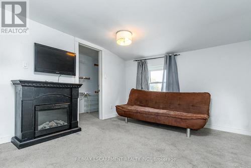 293 Welland Street, Port Colborne, ON - Indoor Photo Showing Living Room With Fireplace