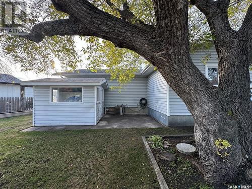 737 Willow Place, Hudson Bay, SK - Outdoor With Exterior