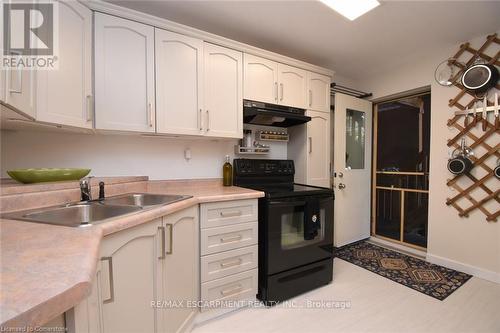 10 - 356 Hunter Street E, Hamilton, ON - Indoor Photo Showing Kitchen With Double Sink