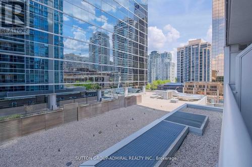 611 - 4978 Yonge Street, Toronto, ON - Outdoor