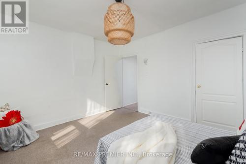 58 Mansfield Avenue, Toronto, ON - Indoor Photo Showing Bedroom