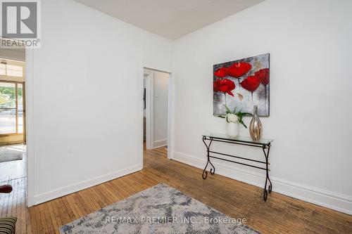 58 Mansfield Avenue, Toronto, ON - Indoor Photo Showing Other Room