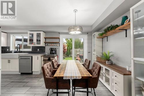 11 Lilly Mckeowan Crescent, East Gwillimbury (Mt Albert), ON - Indoor Photo Showing Dining Room