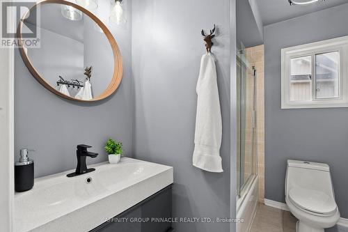 11 Lilly Mckeowan Crescent, East Gwillimbury (Mt Albert), ON - Indoor Photo Showing Bathroom