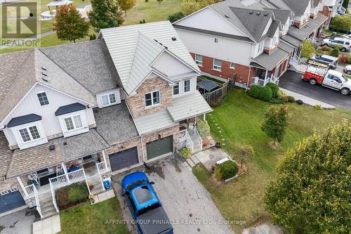 11 Lilly Mckeowan Crescent, East Gwillimbury (Mt Albert), ON - Outdoor