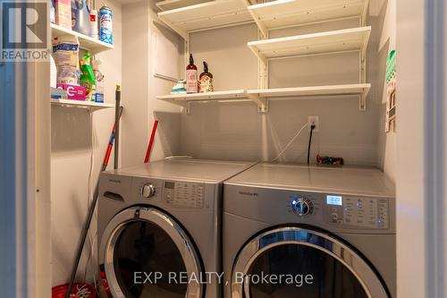 1103 - 1 Royal Orchard Boulevard, Markham, ON - Indoor Photo Showing Laundry Room