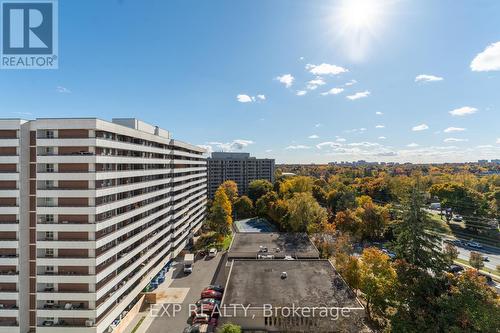 1103 - 1 Royal Orchard Boulevard, Markham, ON - Outdoor With View