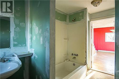 272 Enniskillen Road, Wirral, NB - Indoor Photo Showing Bathroom