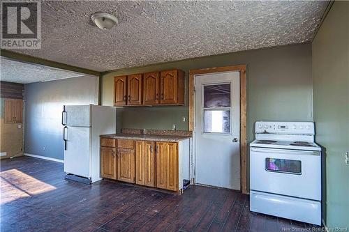 272 Enniskillen Road, Wirral, NB - Indoor Photo Showing Kitchen