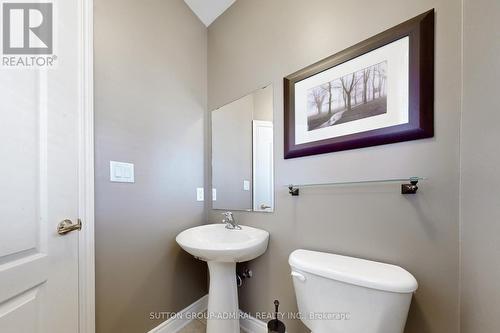 8 Rustwood Road, Vaughan, ON - Indoor Photo Showing Bathroom