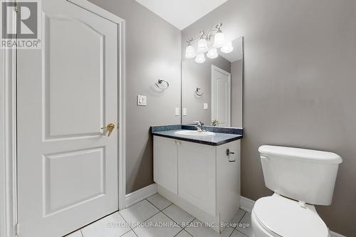 8 Rustwood Road, Vaughan, ON - Indoor Photo Showing Bathroom