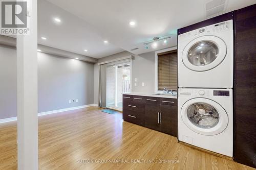 8 Rustwood Road, Vaughan, ON - Indoor Photo Showing Laundry Room