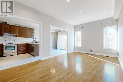 8 Rustwood Road, Vaughan, ON - Indoor Photo Showing Kitchen