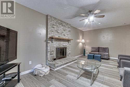 43 Mountainview Crescent, London, ON - Indoor Photo Showing Living Room With Fireplace