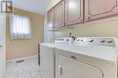 43 Mountainview Crescent, London, ON - Indoor Photo Showing Laundry Room