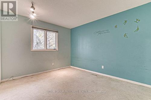 43 Mountainview Crescent, London, ON - Indoor Photo Showing Other Room