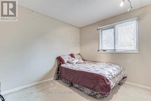 43 Mountainview Crescent, London, ON - Indoor Photo Showing Bedroom