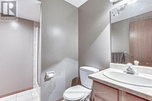 43 Mountainview Crescent, London, ON - Indoor Photo Showing Bathroom