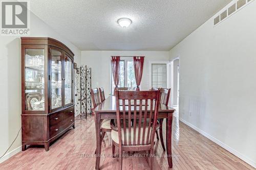 43 Mountainview Crescent, London, ON - Indoor Photo Showing Dining Room