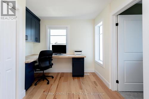 35 Honey Bend, St. Thomas, ON - Indoor Photo Showing Office