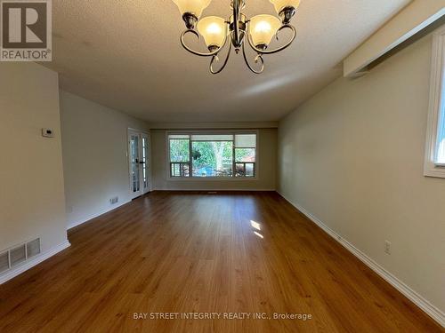 384 Becker Road, Richmond Hill, ON - Indoor Photo Showing Other Room