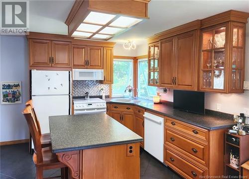 16 Kiwanis Court, Saint John, NB - Indoor Photo Showing Kitchen With Double Sink