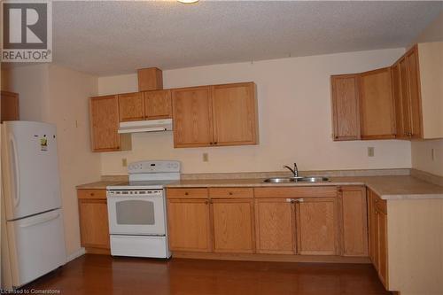 147 Weber Street E, Kitchener, ON - Indoor Photo Showing Kitchen With Double Sink