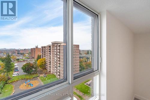 1112 - 1615 Bloor Street, Mississauga, ON - Indoor Photo Showing Other Room