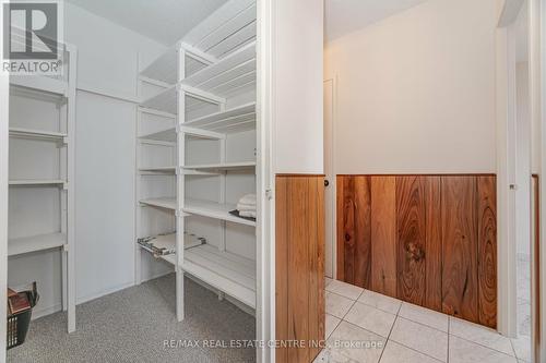 1112 - 1615 Bloor Street, Mississauga, ON - Indoor With Storage