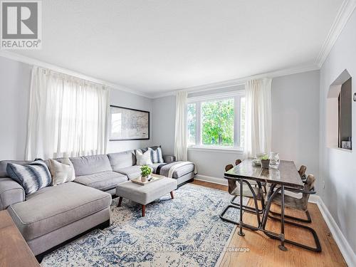 50 Exmoor Drive, Toronto, ON - Indoor Photo Showing Living Room