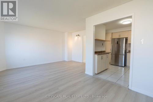 7 Dino Court, Brampton, ON - Indoor Photo Showing Kitchen