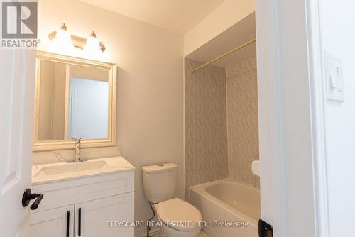 7 Dino Court, Brampton, ON - Indoor Photo Showing Bathroom