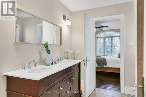 75 Ashbourne Drive, Toronto, ON - Indoor Photo Showing Bathroom