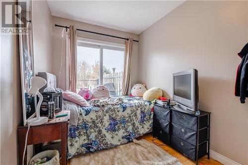 2402 Edgar Street, Cornwall, ON - Indoor Photo Showing Bedroom