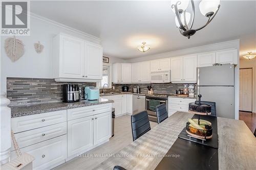 2402 Edgar Street, Stormont, Dundas And Glengarry, ON - Indoor Photo Showing Kitchen