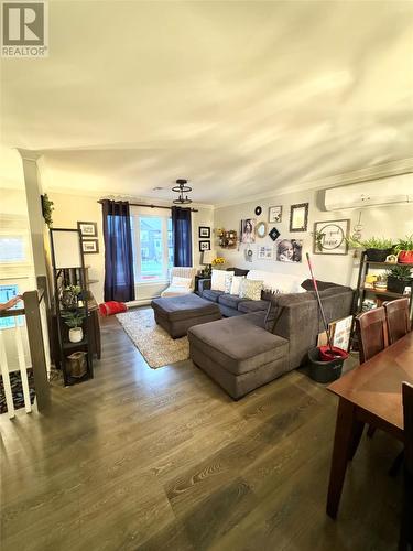 2 Bulrush Avenue, St.John’S, NL - Indoor Photo Showing Living Room