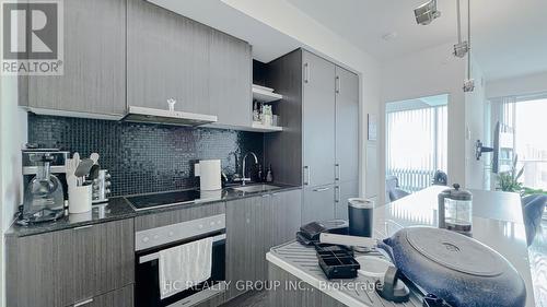 6506 - 100 Harbour Street, Toronto, ON - Indoor