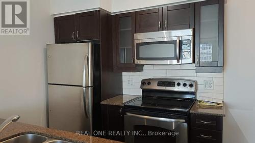 3812 - 2191 Yonge Street, Toronto, ON - Indoor Photo Showing Kitchen