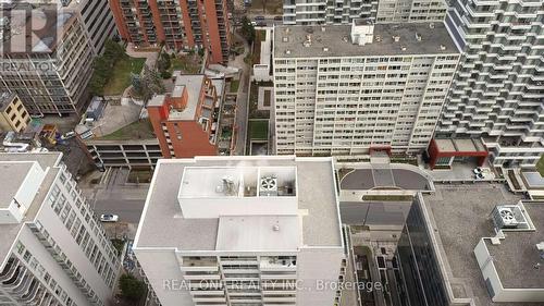 3812 - 2191 Yonge Street, Toronto, ON - Outdoor