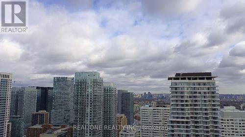 3812 - 2191 Yonge Street, Toronto, ON - Outdoor With View